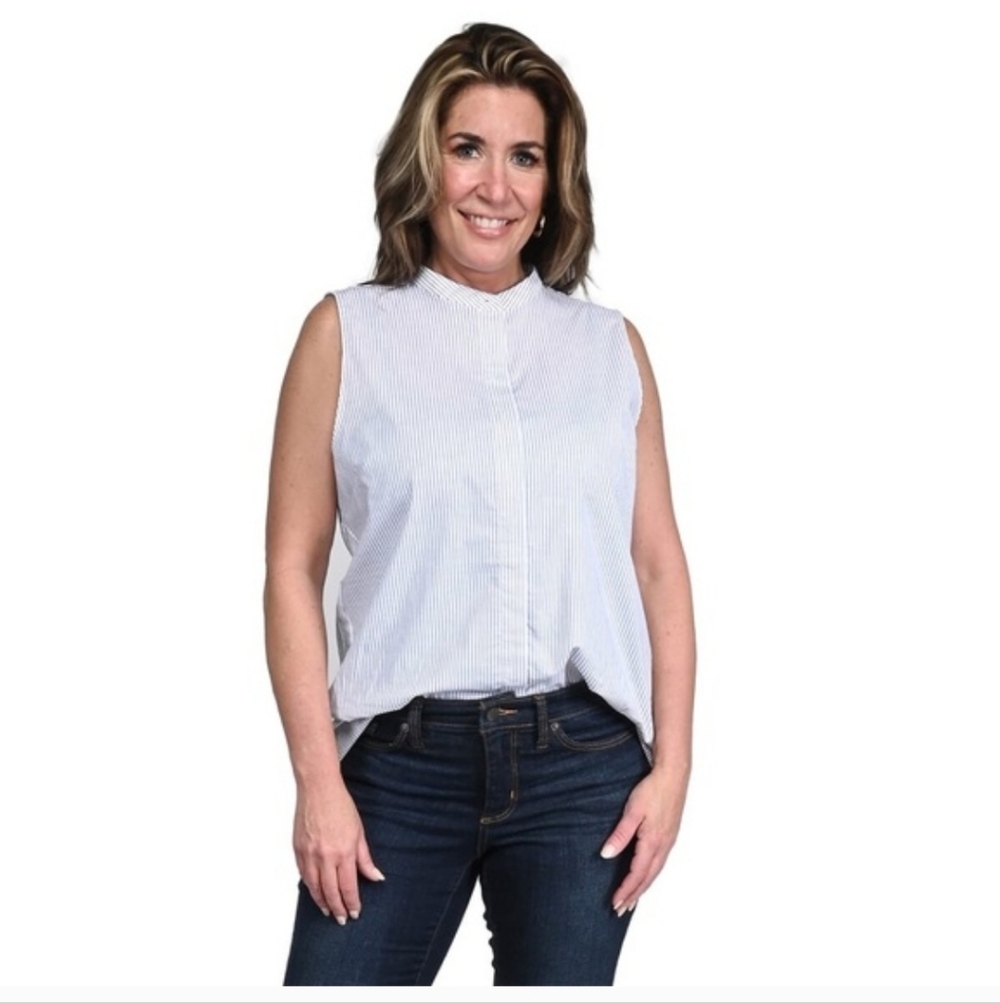 NWT Tahari White with Blue Striped Sleeveless Button-up Blouse